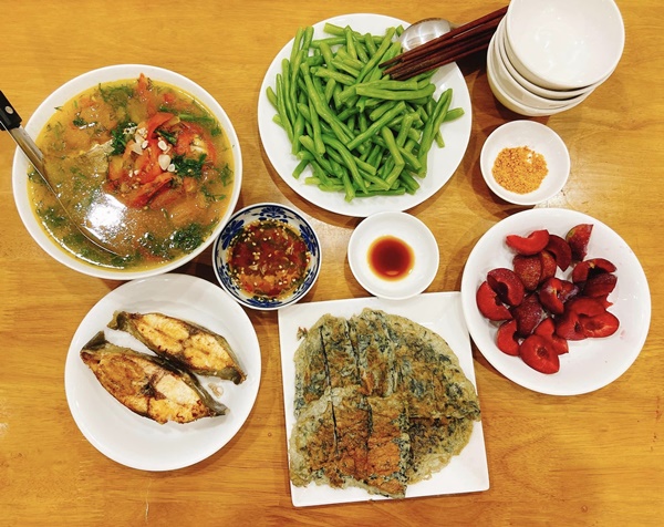 ​​​​​​​Hài lòng với cuộc sống ở nhờ, 9x&nbsp;tinh tế khoe loạt mâm cơm hấp dẫn chiều theo sở thích cậu mợ-11