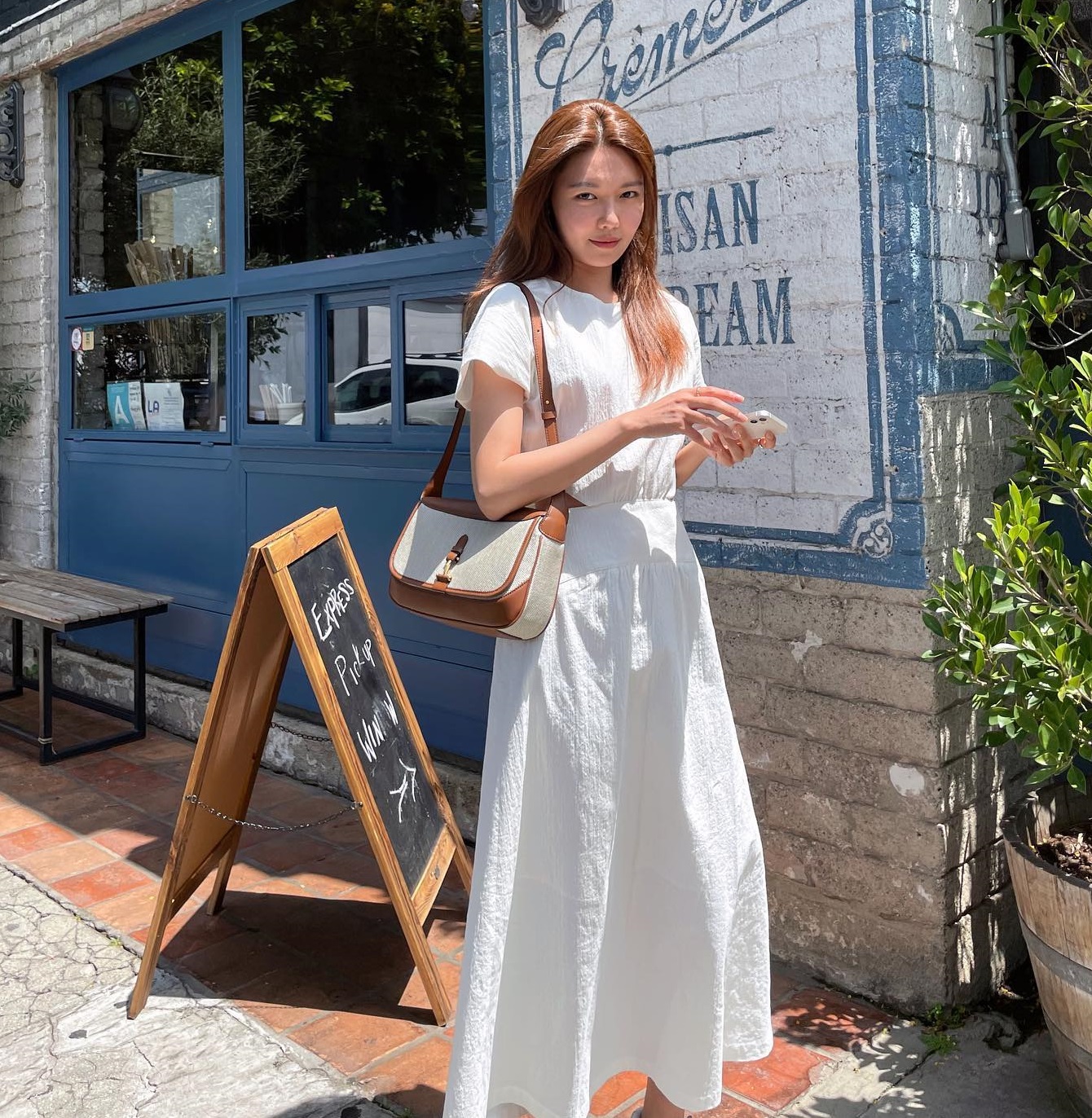 5 kiểu váy liền được sao Hàn diện mãi không chán-8