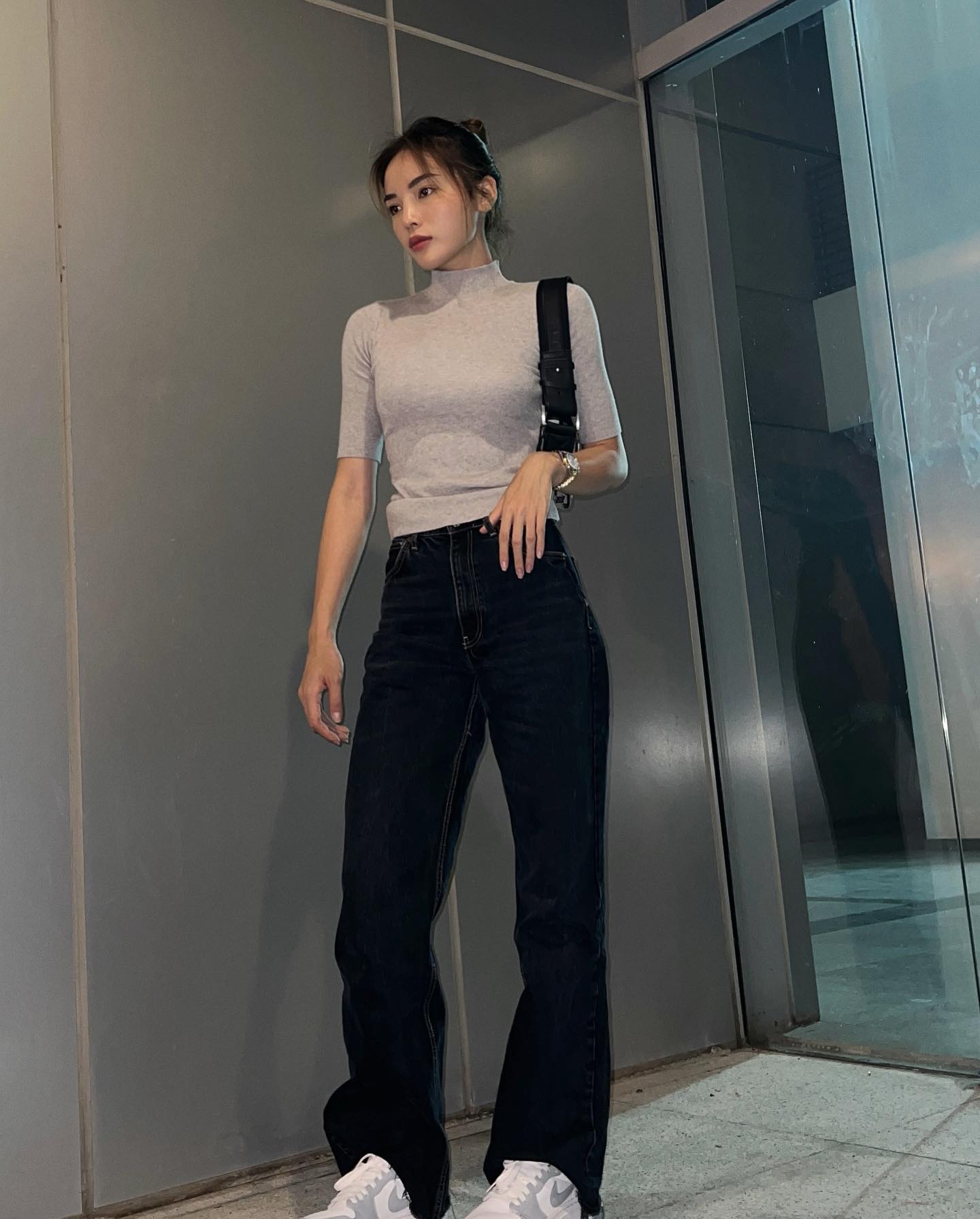 4 kiểu quần jeans chiếm sóng phong cách của các mỹ nhân Việt-4