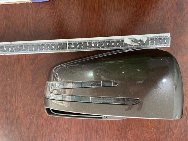 Tìm thấy xe Mercedes nghi gây tai nạn chết người rồi bỏ trốn-2