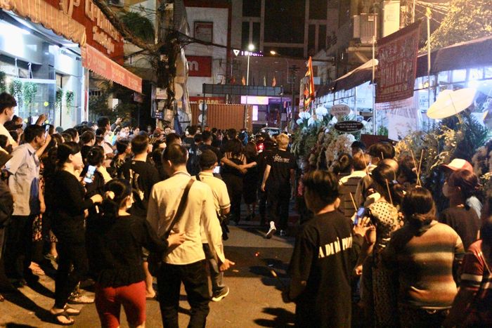 Chiêu trò lừa đảo, tung tin sai của streamer ở lễ tang nghệ sĩ Vũ Linh-3