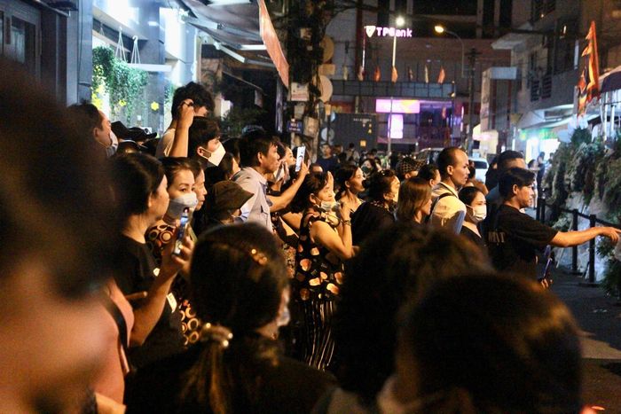 Chiêu trò lừa đảo, tung tin sai của streamer ở lễ tang nghệ sĩ Vũ Linh-2