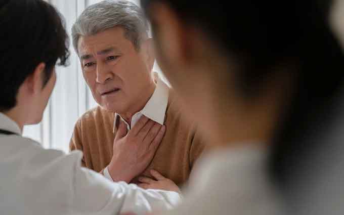 Bố chồng hàng ngày mắng chửi tôi vì không được ăn thịt bò-1