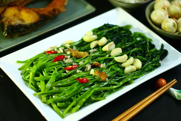 Mẹo giúp món rau xào luôn xanh mướt, giòn ngon-1