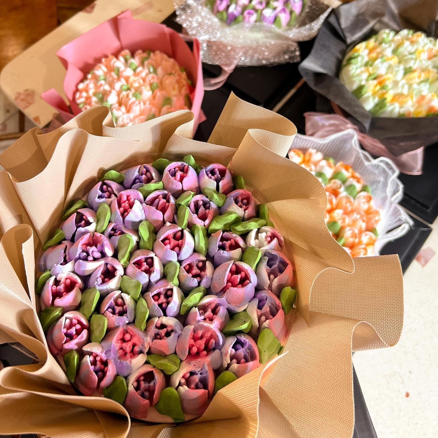 Cửa hàng hoa giảm nửa đơn hàng dịp 8/3-4