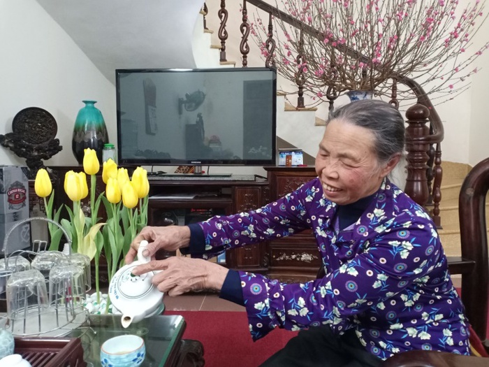 Hạnh phúc của những phụ nữ 8/3 không hoa, không quà tặng-3