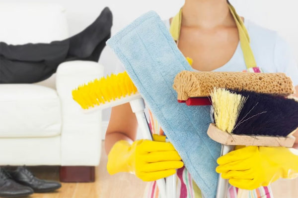 Người đàn ông Thái Lan lĩnh án 2 năm tù vì bán lịch có hình vịt-2