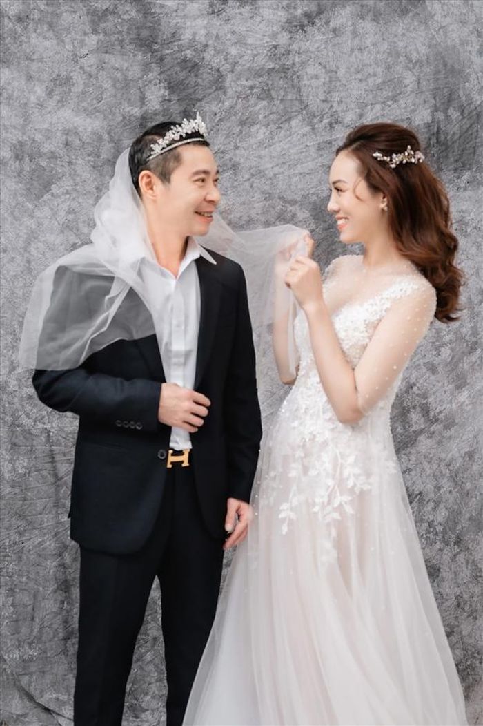 Phản ứng của bà xã Công Lý khi bị nam nghệ sĩ đòi quà ngày 8/3-2