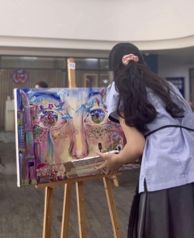 Con gái MC Quyền Linh khoe tranh vẽ tặng mẹ ngày 8/3 đẹp đến ngỡ ngàng-4