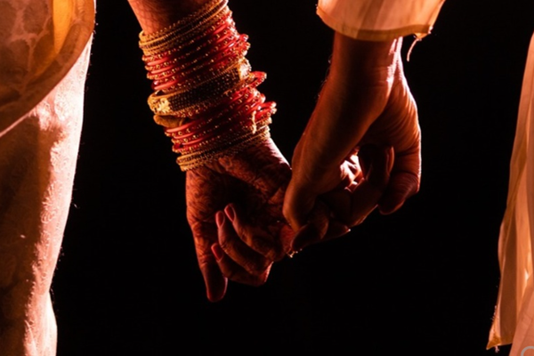 Cãi nhau với con dâu, bố chồng vứt 2 cháu sinh đôi mới sinh ra đường lớn-2