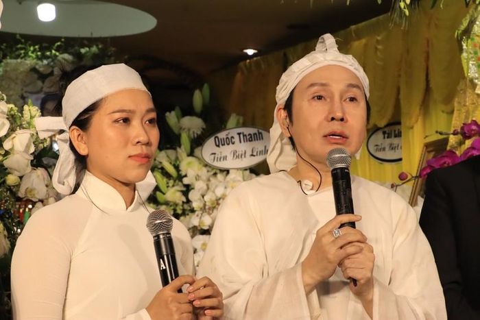 NSND Bạch Tuyết cùng các nghệ sĩ và khán giả trong đêm nhạc tiễn biệt Vũ Linh-15