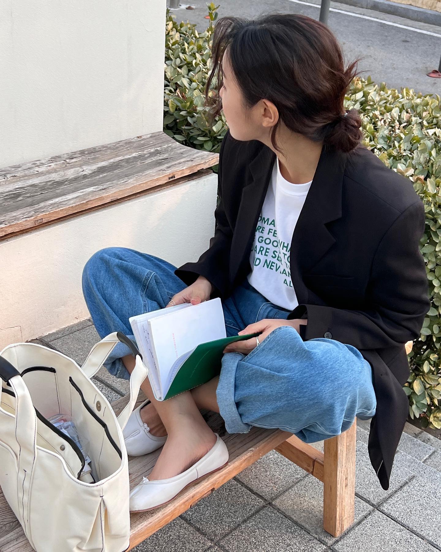 4 cách buộc tóc giúp thu gọn gương mặt-2