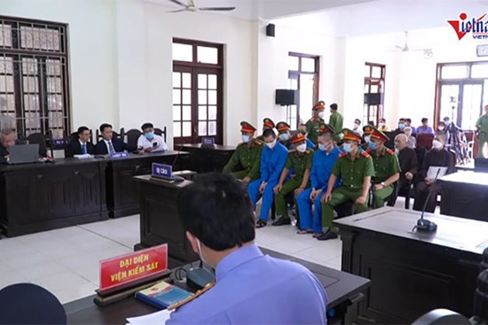 Một luật sư vụ ‘Tịnh thất Bồng Lai’ bị điều tra về phát ngôn trên YouTube