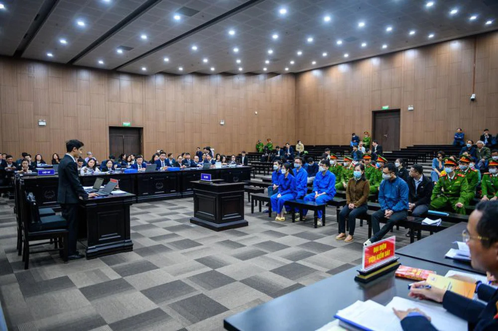 Nữ trùm lừa đảo cấu kết với 17 cán bộ ngân hàng chiếm đoạt 433 tỉ đồng-2