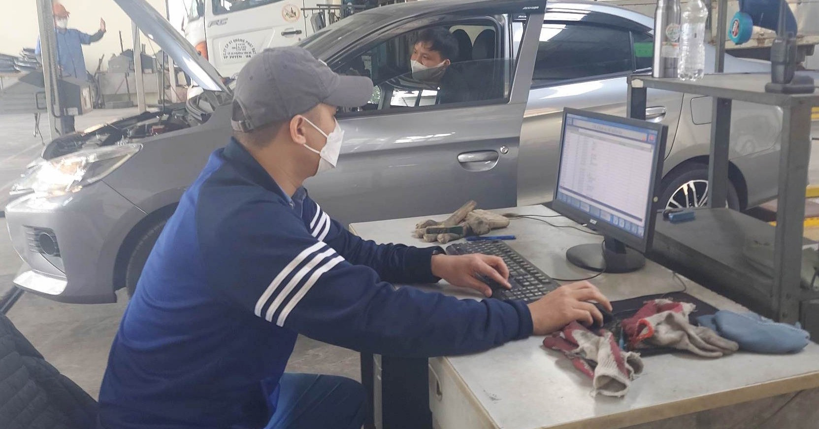 Bộ GTVT kêu gọi đăng kiểm viên ngoại tỉnh hỗ trợ điểm nóng Hà Nội-1