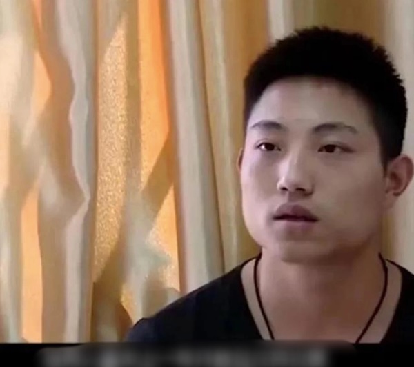 Bạn bè đồn thổi, người đàn ông đòi xét nghiệm huyết thống với con gái và cái kết choáng váng-1