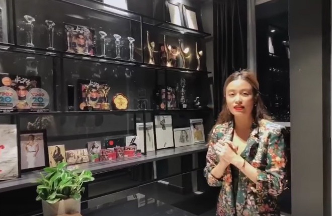 Cận cảnh penthouse của Hoàng Thuỳ Linh: Giá vài chục tỷ, nội thất đỉnh của chóp-9