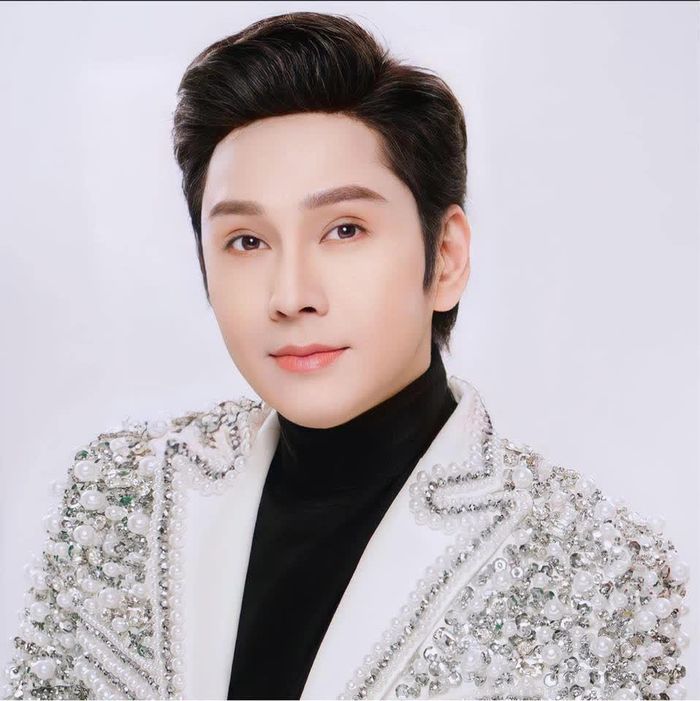 Vũ Luân - con nuôi NSƯT Vũ Linh: Mua cho anh chị em mỗi người căn nhà, độc thân ở tuổi 51-4