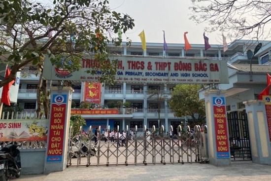 Xuất hiện clip thầy giáo tát vào đầu nhiều học sinh ở Thanh Hóa