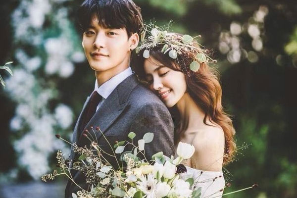 Nghi vợ ngoại tình nên đến công ty làm loạn, người vợ nói một câu khiến anh chồng câm nín-4