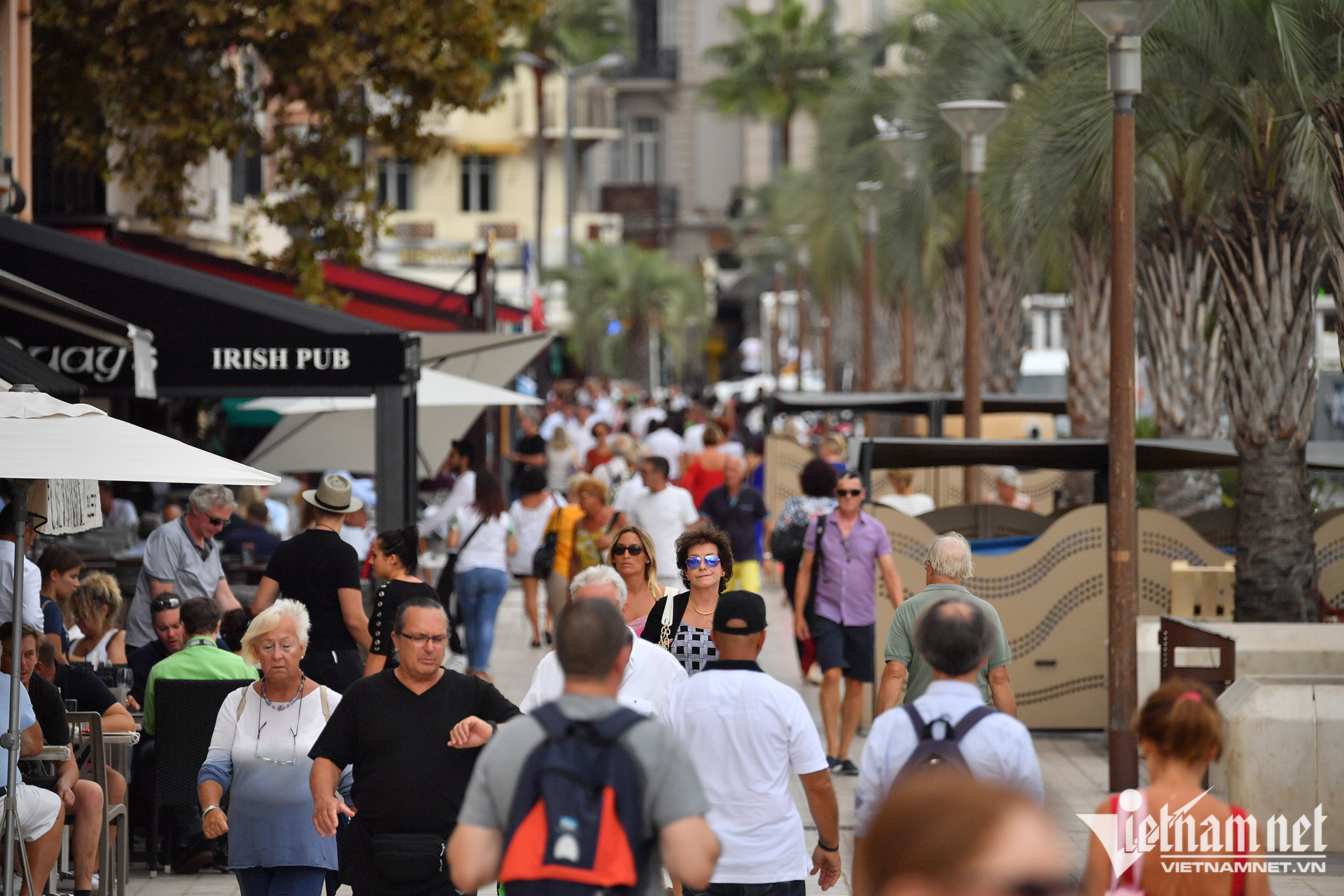 Cách cho thuê và sử dụng vỉa hè ở các nước trên thế giới-3