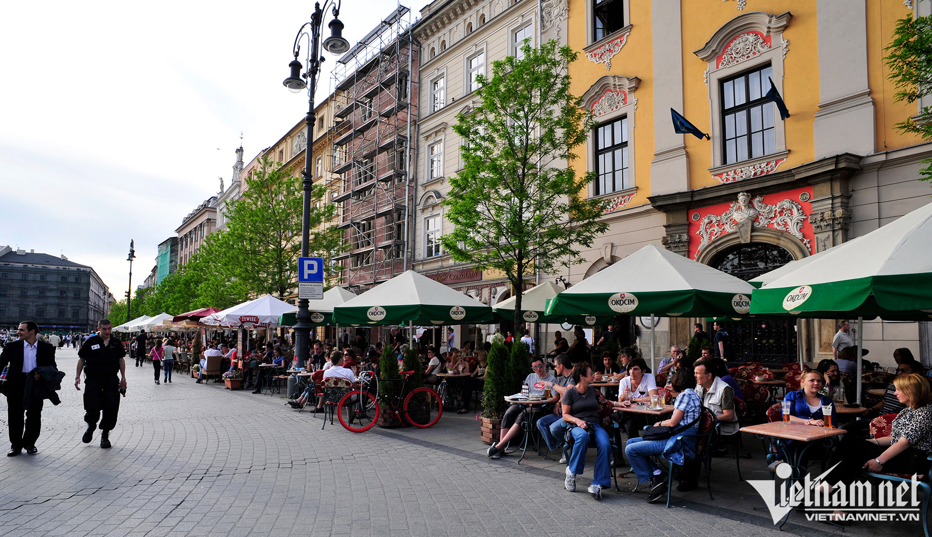 Cách cho thuê và sử dụng vỉa hè ở các nước trên thế giới-10