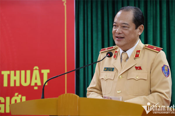 CSGT bắt đầu kiểm định ô tô, giảm tải ùn tắc đăng kiểm-2