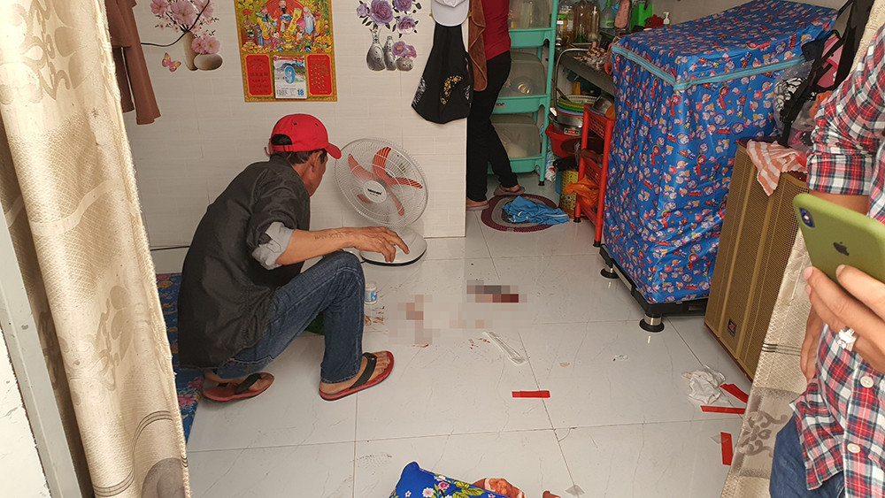 Người đàn ông và con gái của người tình tử vong trong phòng trọ ở TP.HCM-1