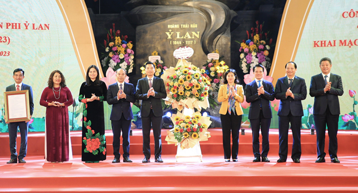 Công bố Quyết định công nhận Điểm du lịch Dương Xá”, huyện Gia Lâm-1