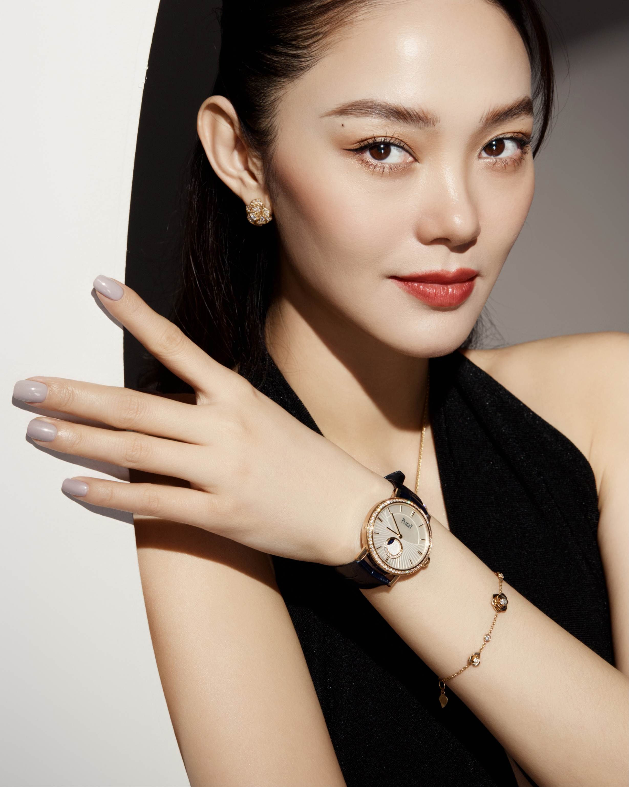 Minh Hằng khoe trọn vẻ tuyệt sắc trước thai kỳ nặng nề-3