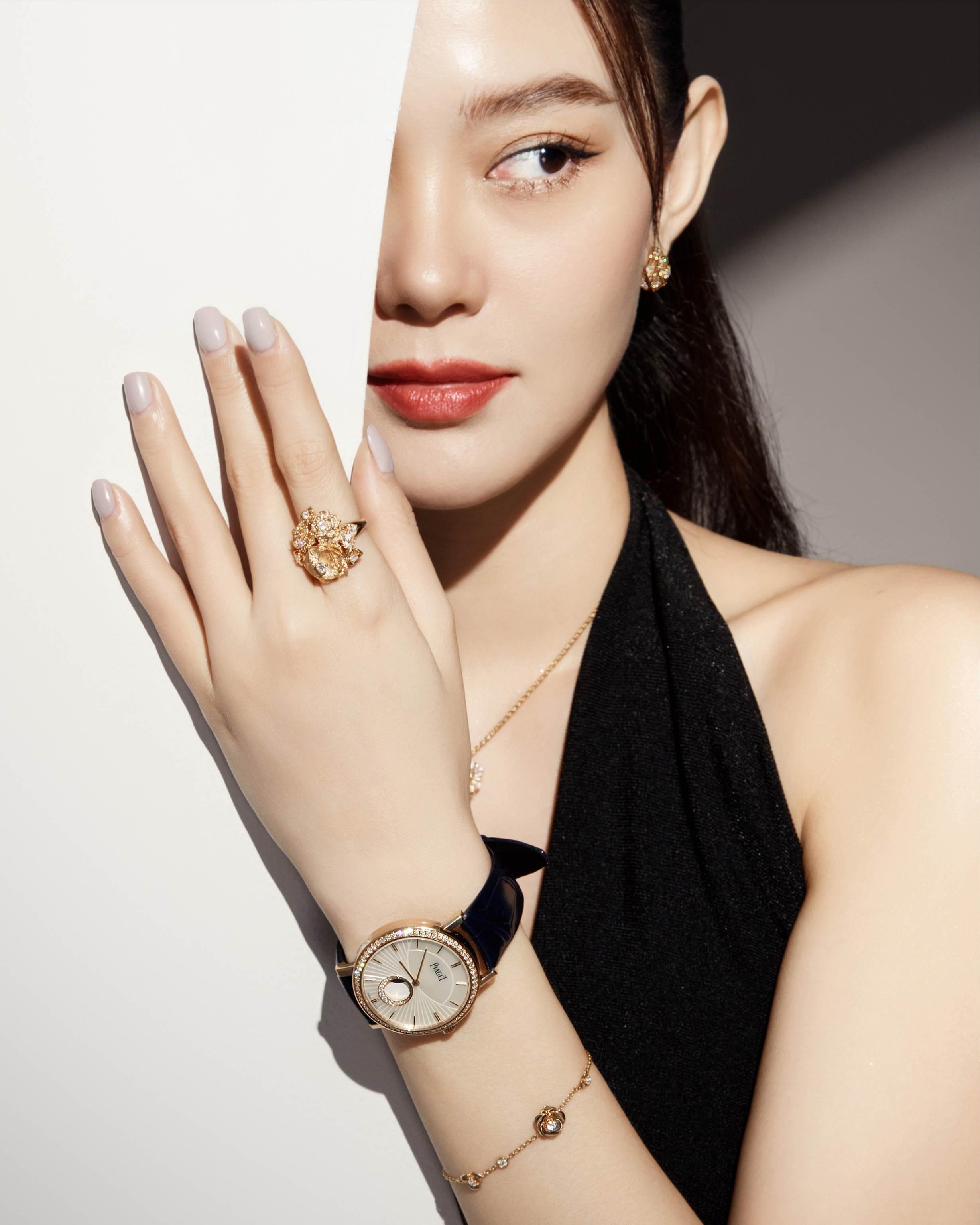 Minh Hằng khoe trọn vẻ tuyệt sắc trước thai kỳ nặng nề-5