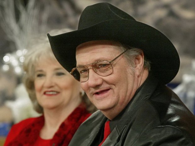 Trúng số gần 7,5 nghìn tỷ đồng nhưng không xu dính túi sau 5 năm-2