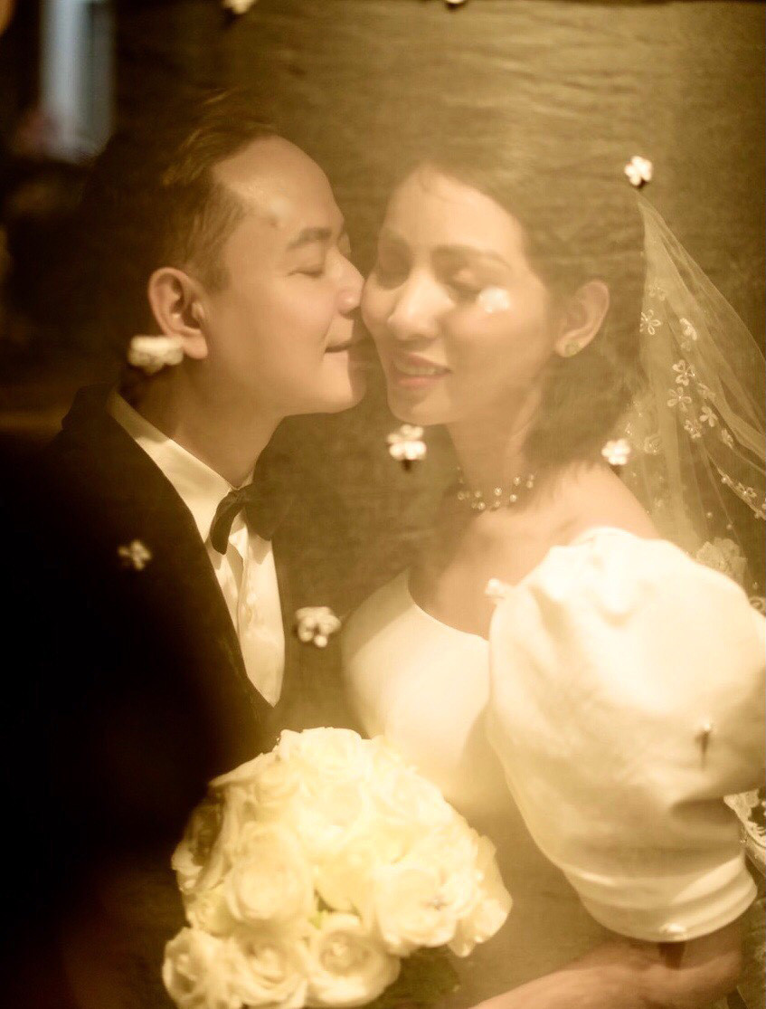 Ảnh cưới của diễn viên Tùng Dương với vợ thứ 4-2