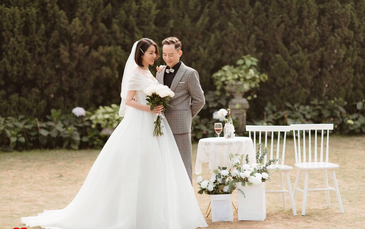Ảnh cưới của diễn viên Tùng Dương với vợ thứ 4-3
