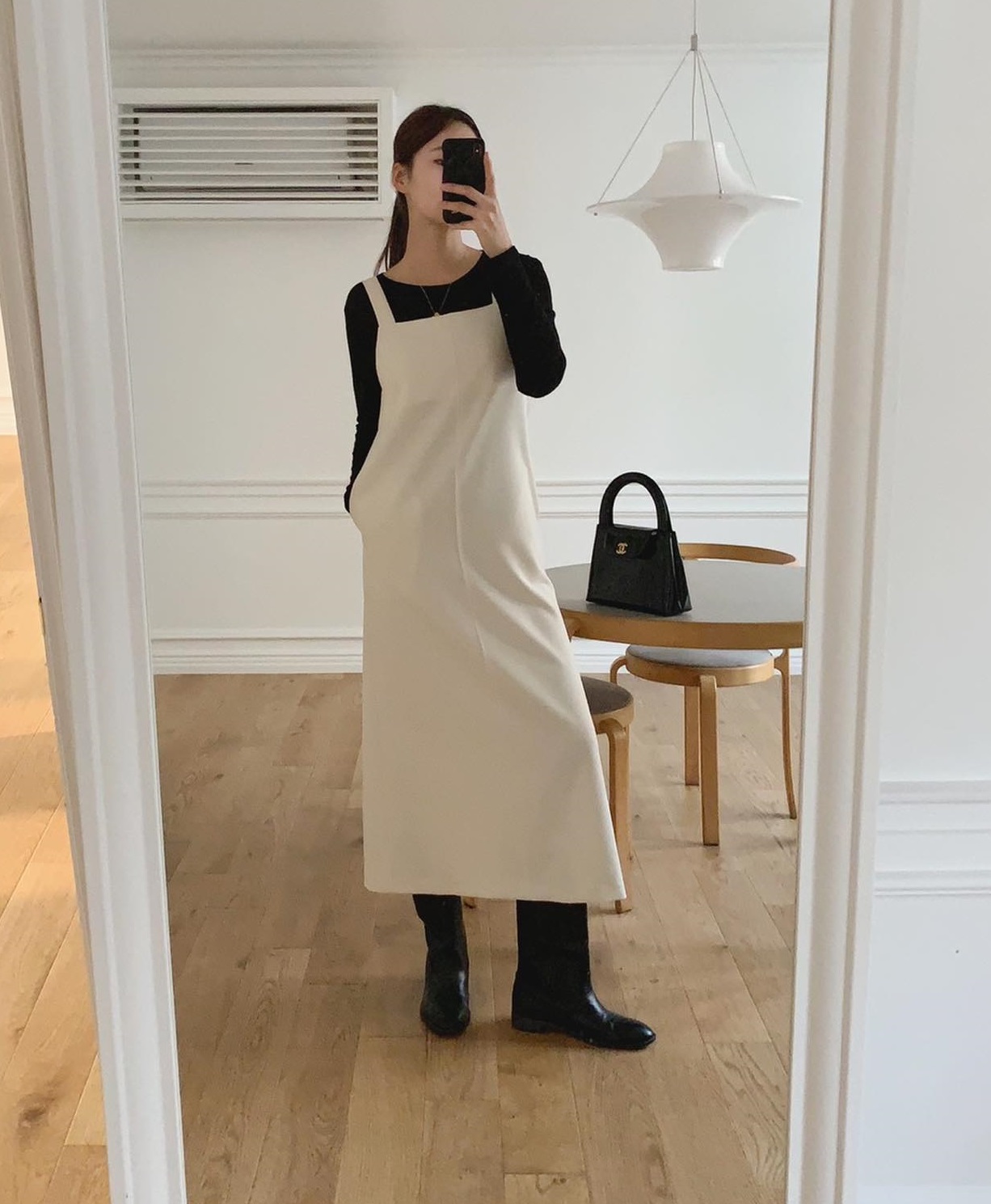 4 kiểu váy liền tối giản, cứ mặc là sang xịn mịn-8