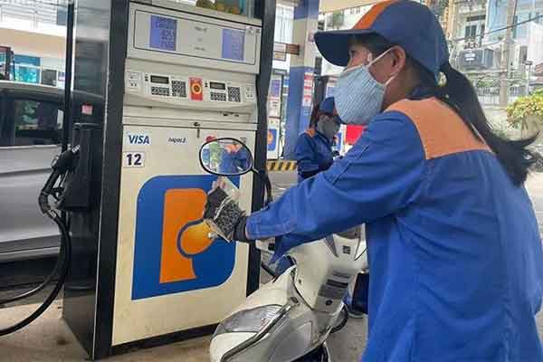 Giá xăng tăng gần 500 đồng/lít sau hai lần giảm liên tiếp-2