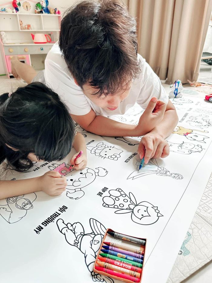 Nhã Phương khoe ảnh con gái và Trường Giang, tự nhận đẻ thuê-2