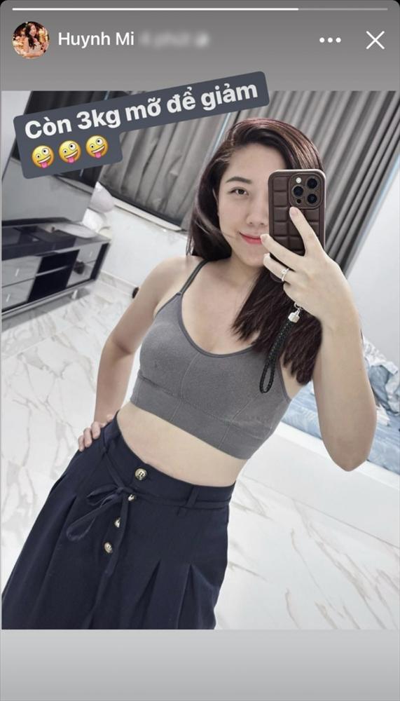 Vừa sinh con, em gái Trấn Thành đã khoe eo thon dáng nuột-2