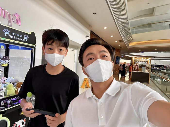 Cường Đô La lên tiếng khi bị hỏi sự riêng tư lúc đưa 2 nhóc tỳ xem phim ở rạp-2