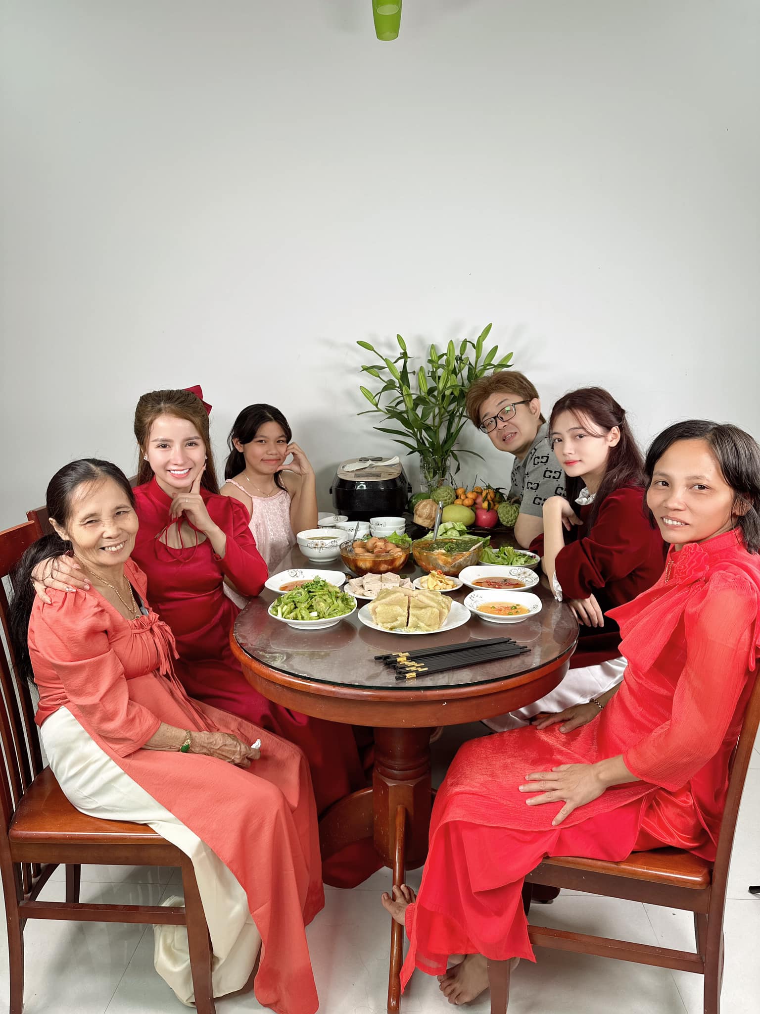 Chuyện tình của Vợ chồng bà Nhân: Cô gái Việt cưa đổ chàng kỹ sư Nhật hơn 17 tuổi dù không rành ngoại ngữ-5