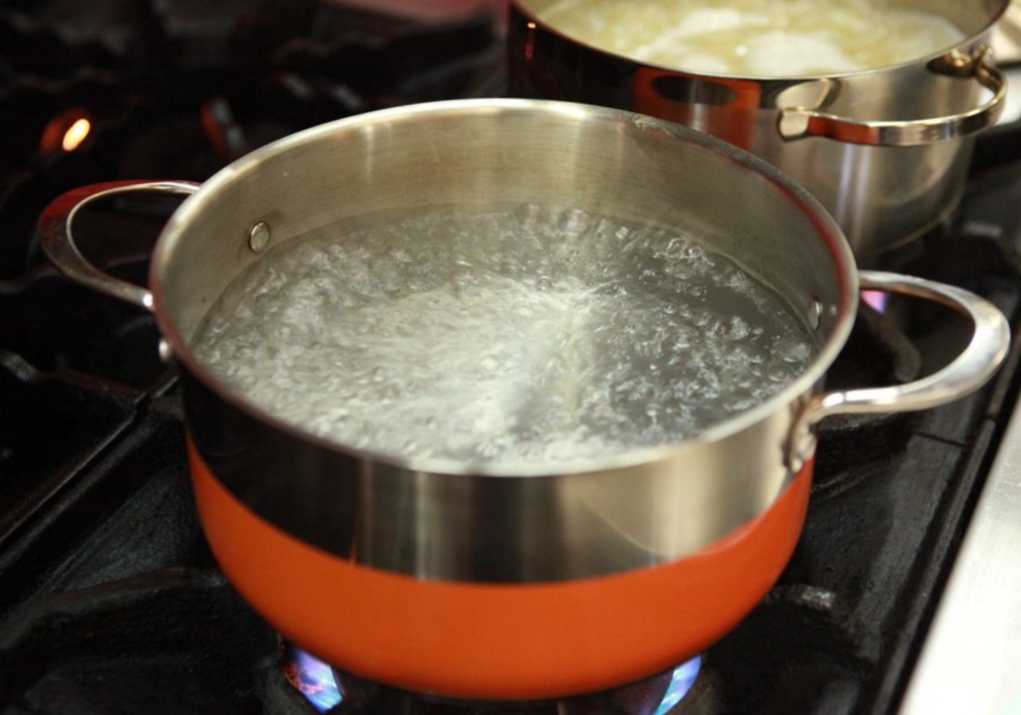 Luộc rau nên đậy hay mở nắp vung? 90% bà nội trợ mắc sai lầm bảo sao rau mất sạch dinh dưỡng-4