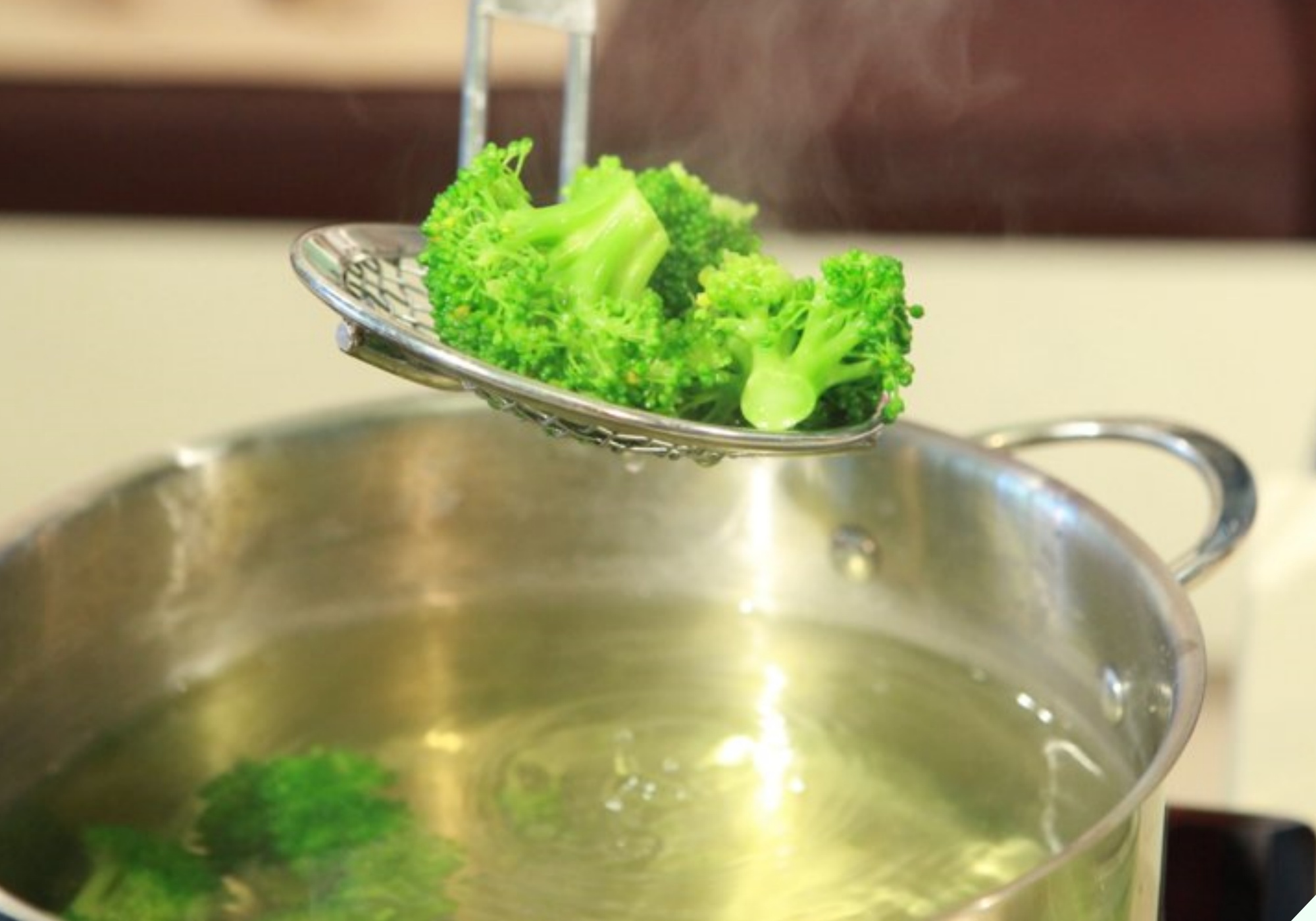 Luộc rau nên đậy hay mở nắp vung? 90% bà nội trợ mắc sai lầm bảo sao rau mất sạch dinh dưỡng-7