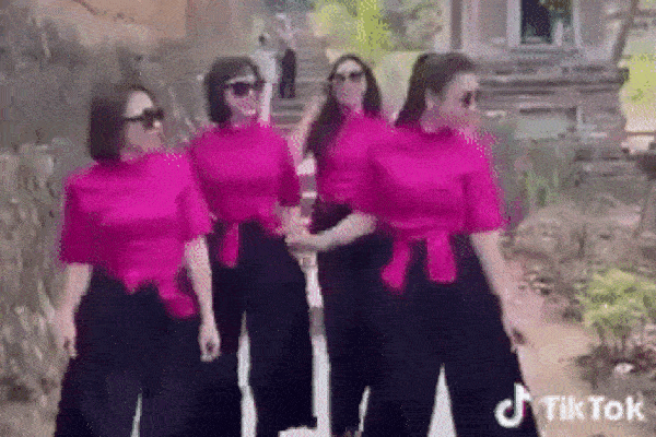 Người phụ nữ nhảy, uốn éo ở chùa Bổ Đà: Chúng tôi quá vô tư-3