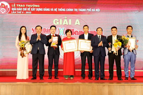 Trao giải cho 33 tác phẩm báo chí xuất sắc về xây dựng Đảng và hệ thống chính trị
