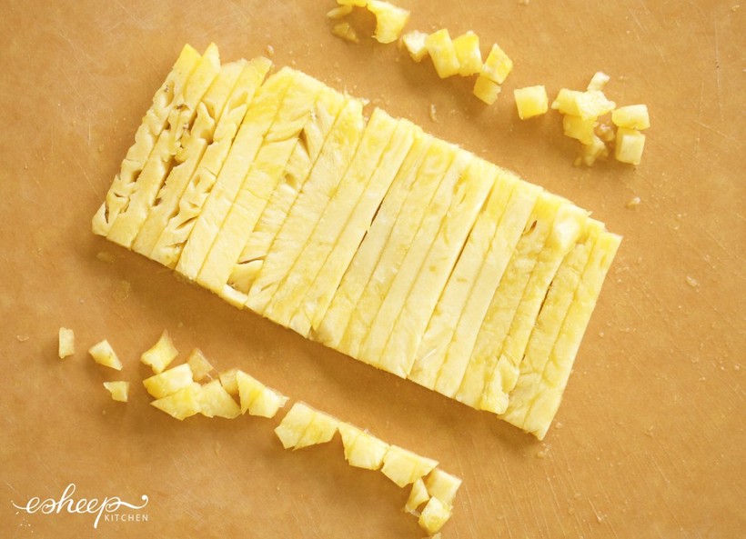 2 cách cắt dứa đẹp như nhà hàng-11