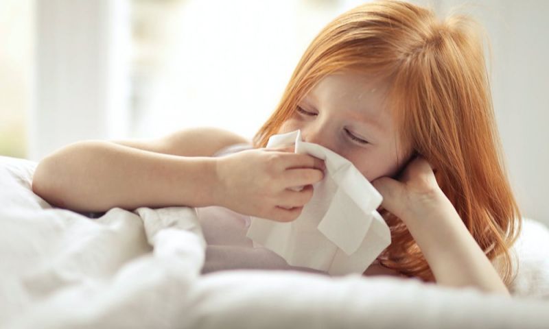 Ba mẹo hay, an toàn, dễ áp dụng chữa chảy máu cam tại nhà mẹ nào cũng nên biết-1