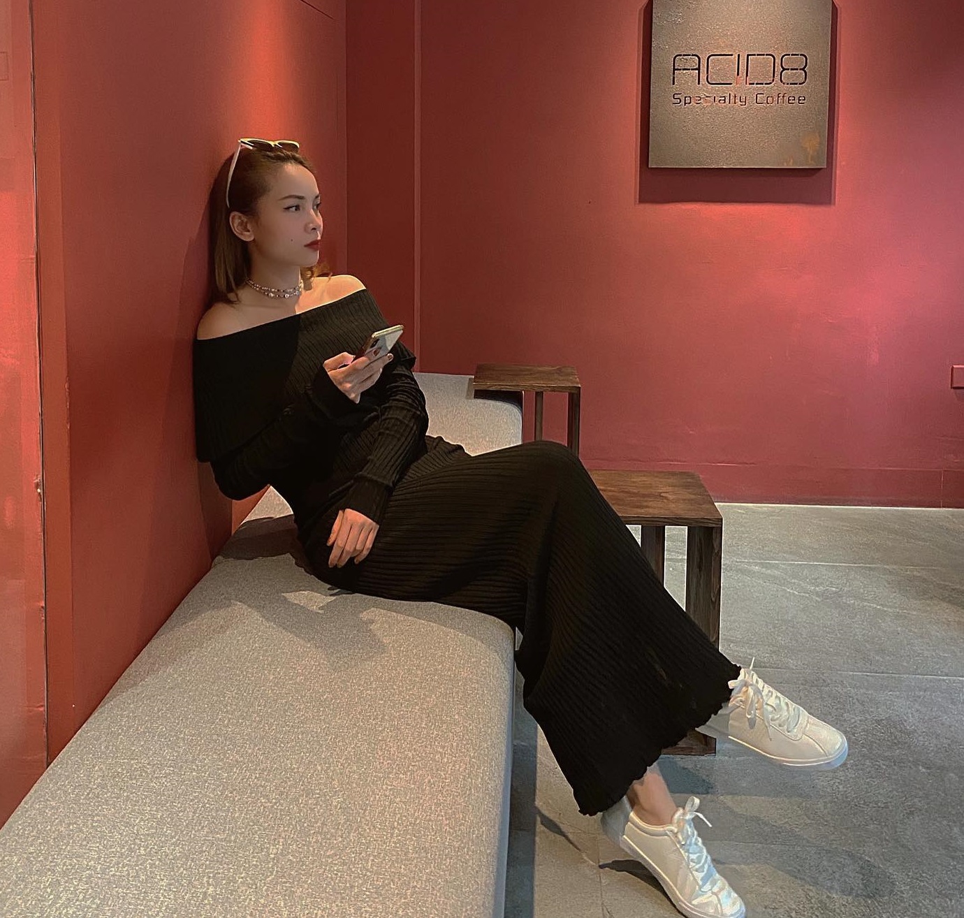 Mỹ nhân Việt chăm diện 5 món thời trang để hack tuổi-6