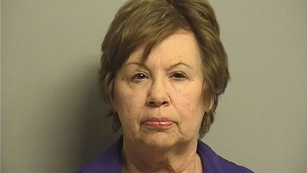 Màn kịch vụng về của bà lão giết chồng cũ-2