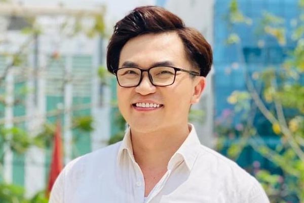 MC Đại Nghĩa và Võ Tấn Phát dính như sam sau thời gian dài vướng nghi vấn đường ai nấy đi-4