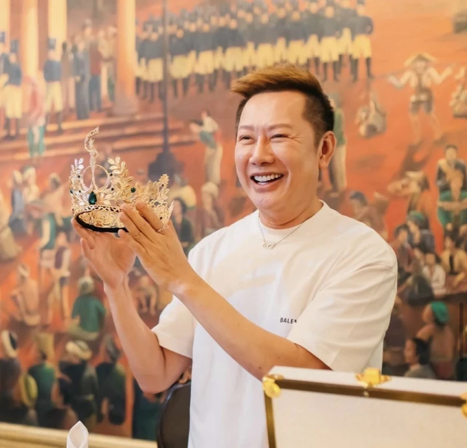 Lạ lùng cuộc thi hoa hậu đòi thí sinh livestream bán hàng, tìm suất vào Top-1